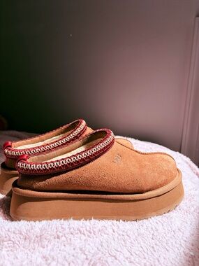 UGG Chestnut Suede Platform Slip-Ons with Red Trim